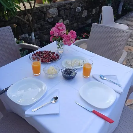 Villa Te Gjyshi Permet